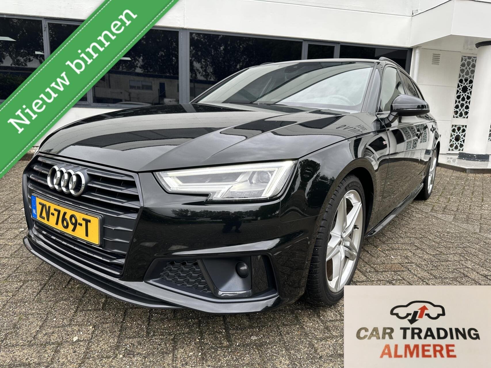 Audi A4 Avant 35 TFSI Sport S line black edition 👌🏻€, Auto's, 4 cilinders, A4, Zwart, 1470 kg