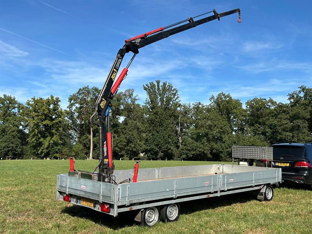 Schamelaanhangwagen met kraan hulco, Ophalen