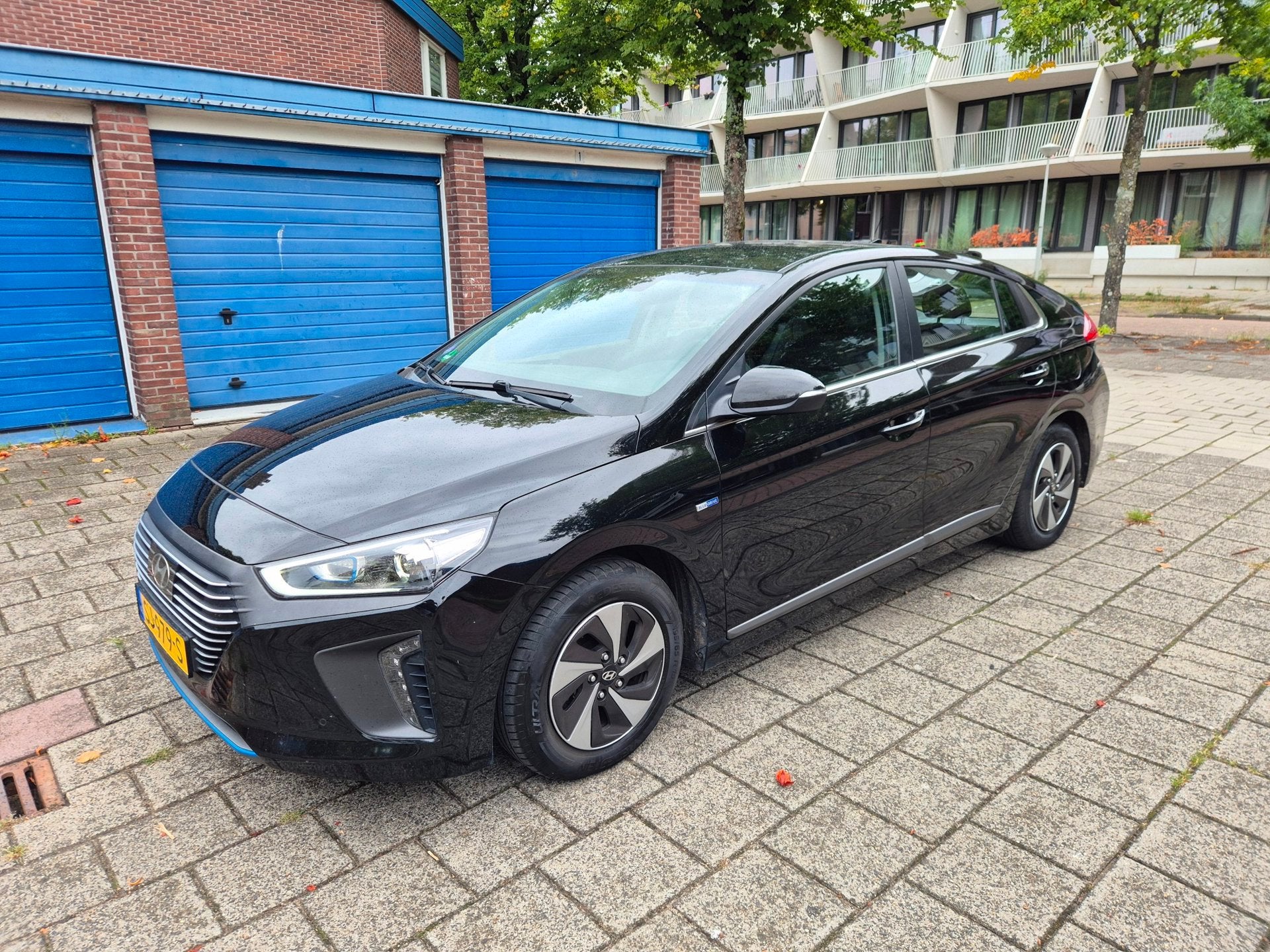 Hyundai IONIQ 1.6 GDi HYBRID Comfort Automaat Black Edition, 1345 kg, Gebruikt, Euro 6, Zwart