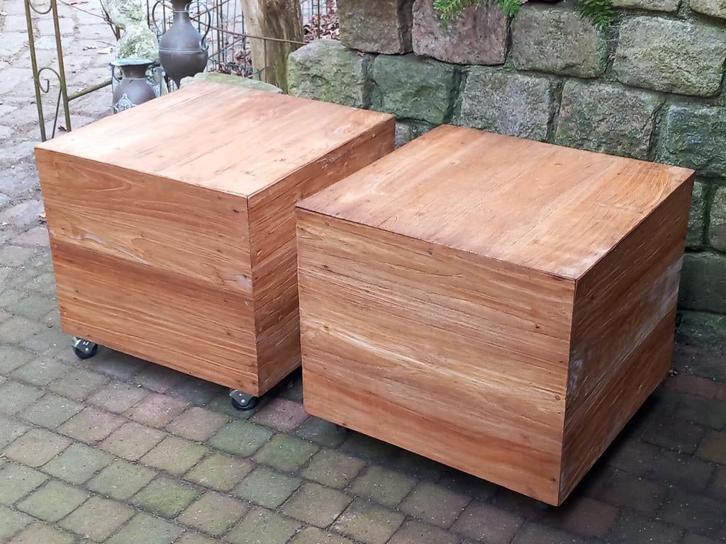 Teak Houten Kubussen op Wielen - Set van 2, Huis en Inrichting, Kasten | Overige, Gebruikt, Ophalen of Verzenden