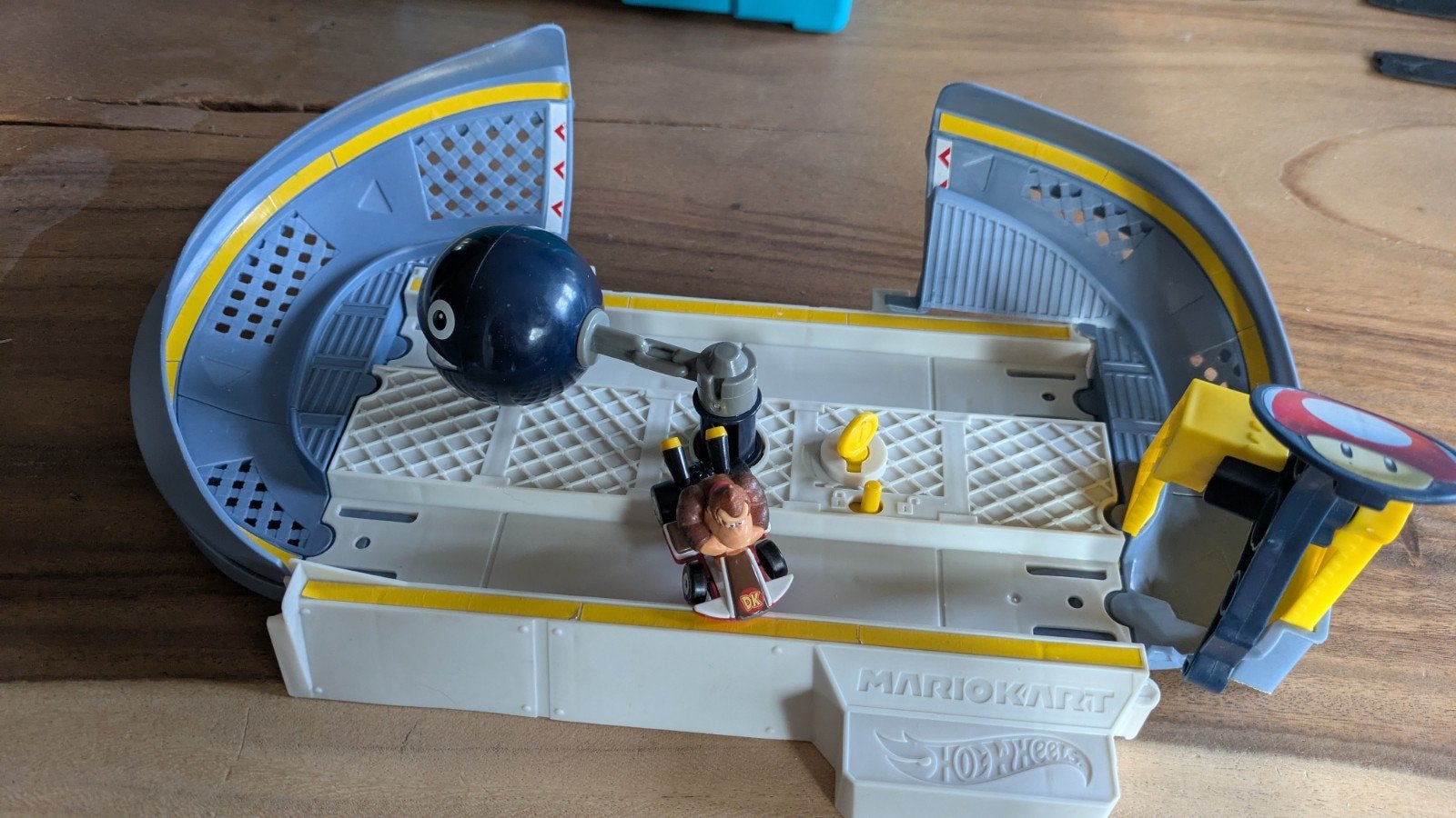 Hot Wheels Mario Kart racebaan Donkey Kong, Ophalen of Verzenden, Zo goed als nieuw