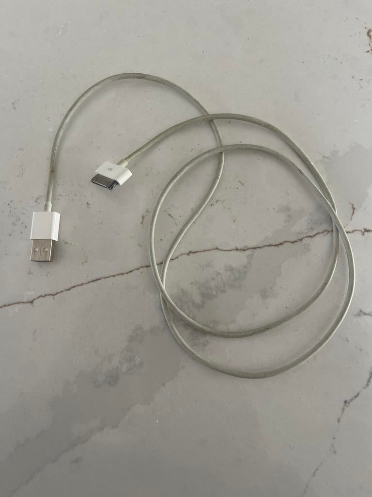 Apple 30-pins USB-kabel voor Ipod. Werkt 100%, Ophalen of Verzenden, Gebruikt, Snoer of kabel, Apple iPhone