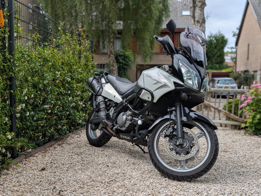 Suzuki V-Strom DL650A ABS 2009, 2 cilinders, Occasion, Motorrijbewijs A, Particulier