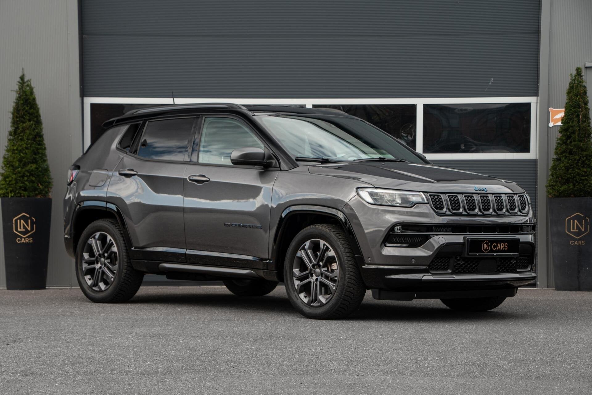 Jeep Compass 1.3T 80th Anniversary|DAB|Camera|Lane assist, Auto's, Dealer onderhouden, 15 km/l, Gebruikt, 4 cilinders