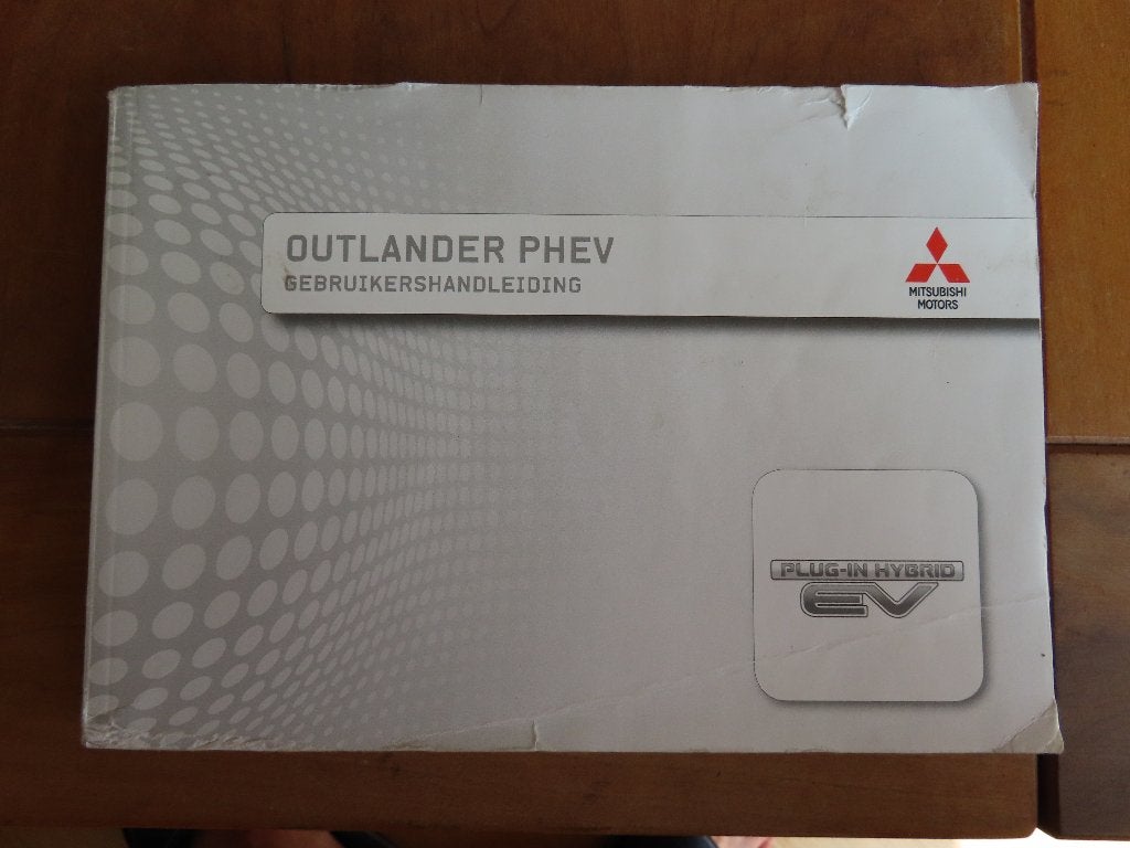 Instructieboek Mitsubishi Outlander PHEV 2013, Ophalen of Verzenden