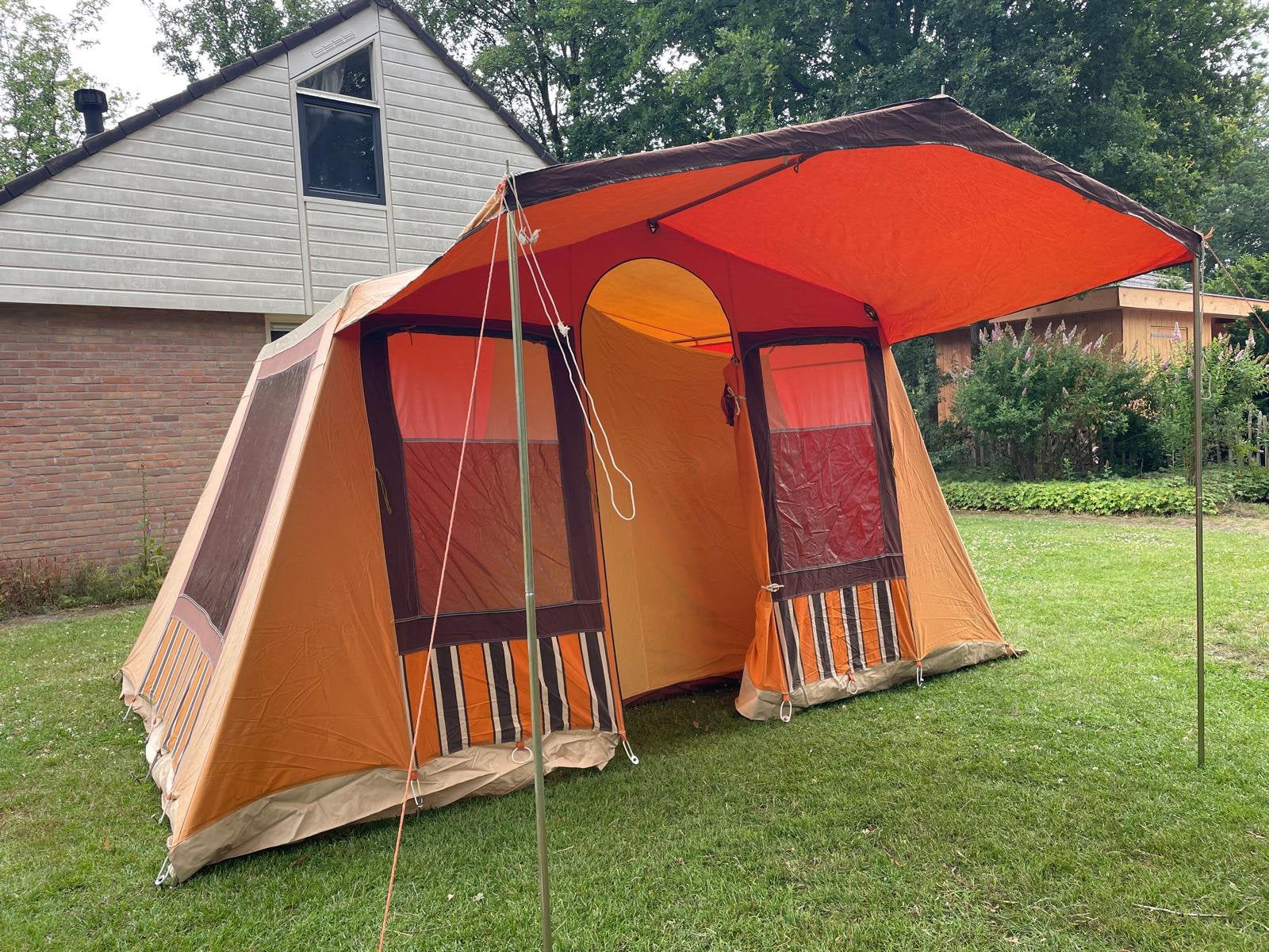 Zeer leuke vintage bungalowtent te koop. Met achterdeur, Ophalen, Gebruikt, Tot en met 3