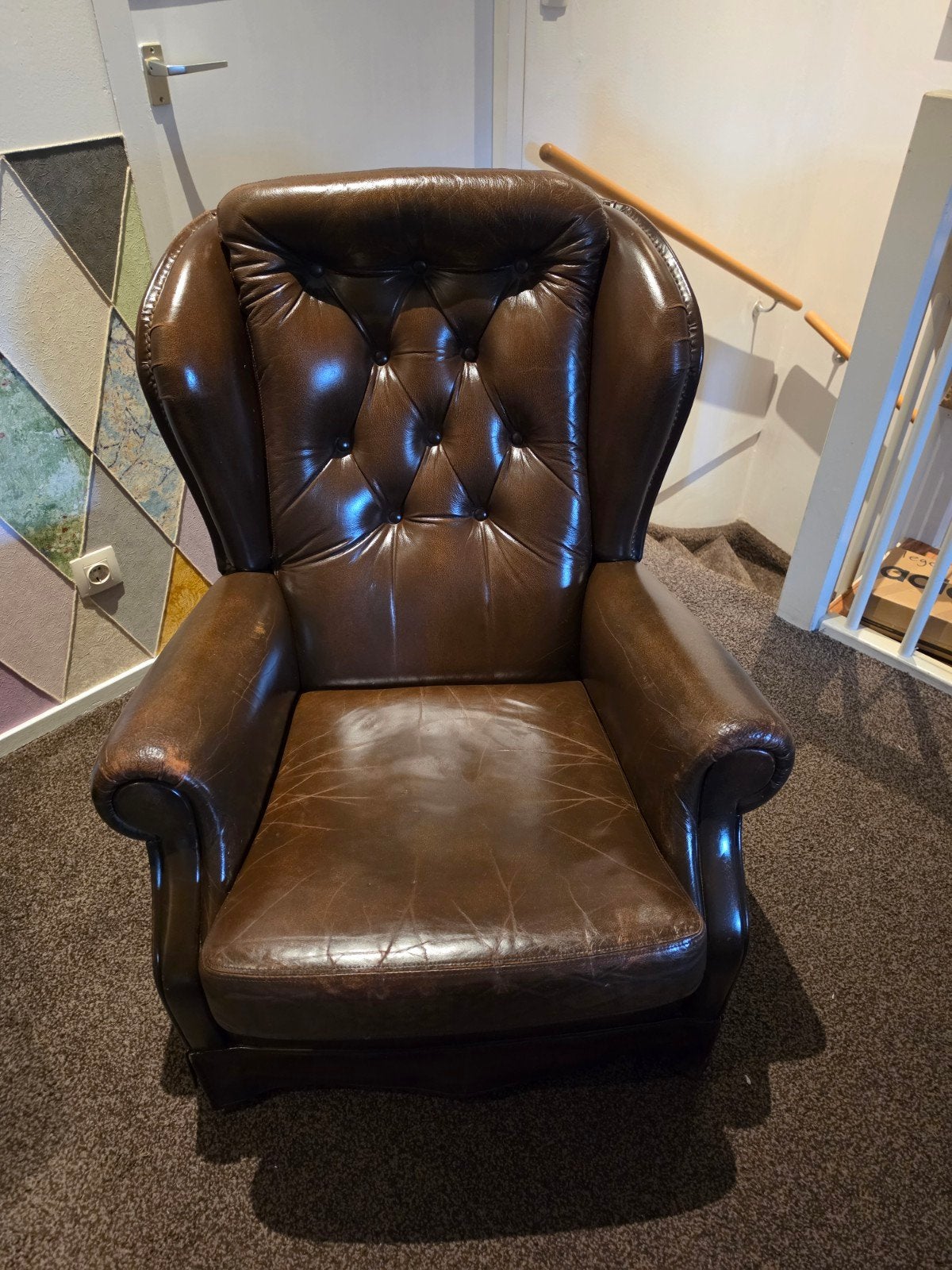 oude leren vintage  Chesterfield stoel kleur bruin, Ophalen of Verzenden, Gebruikt, 75 tot 100 cm