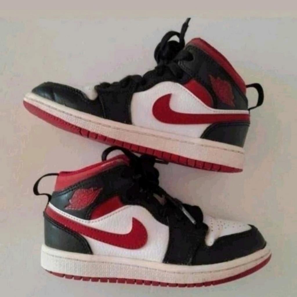 Nike air jordan maat 28, Kinderen en Baby's, Kinderkleding | Schoenen en Sokken, Jongen of Meisje, Schoenen, Ophalen of Verzenden