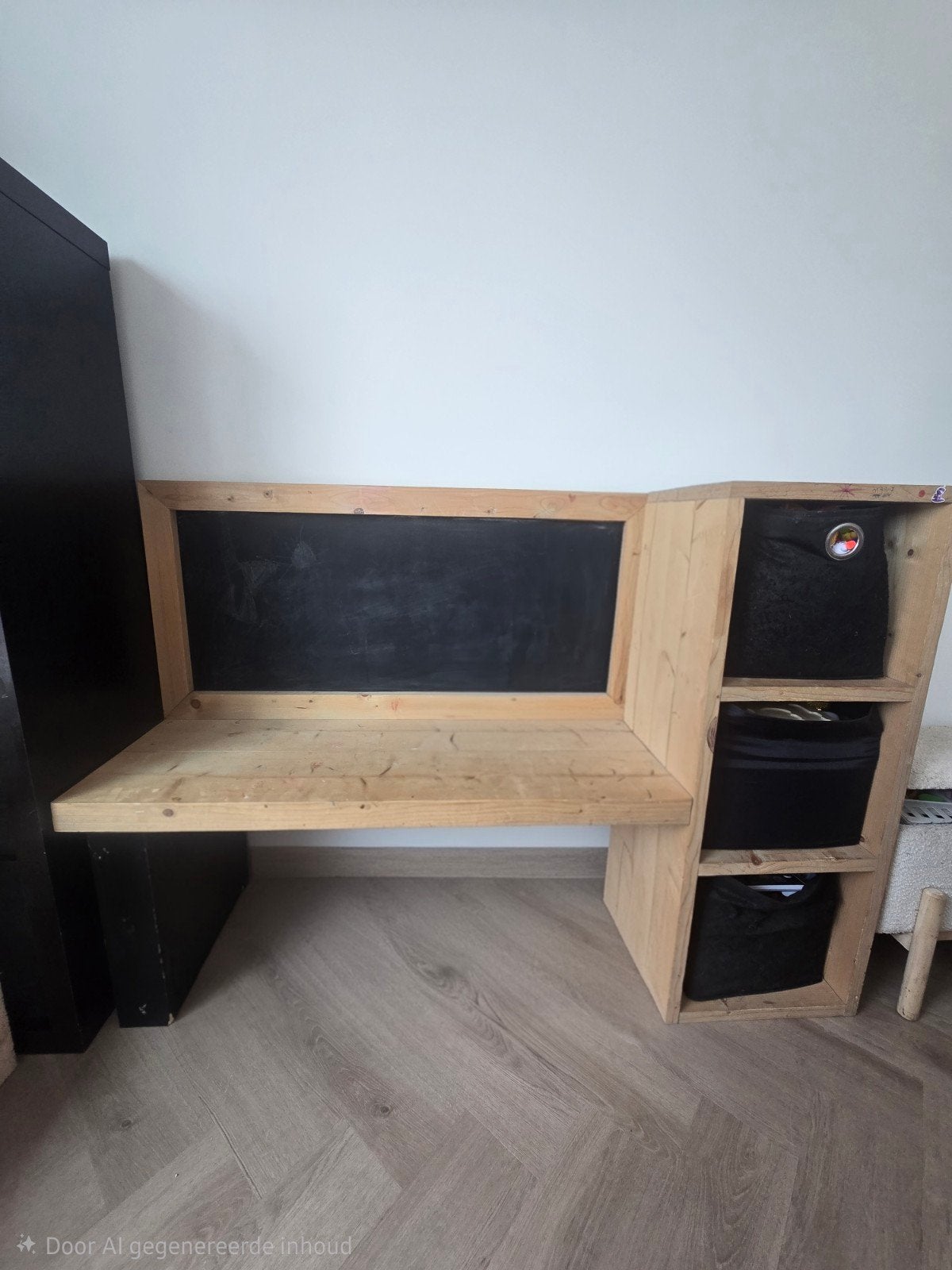 Steigerhout speeltafel met krijtbord en opbergvakken, Ophalen