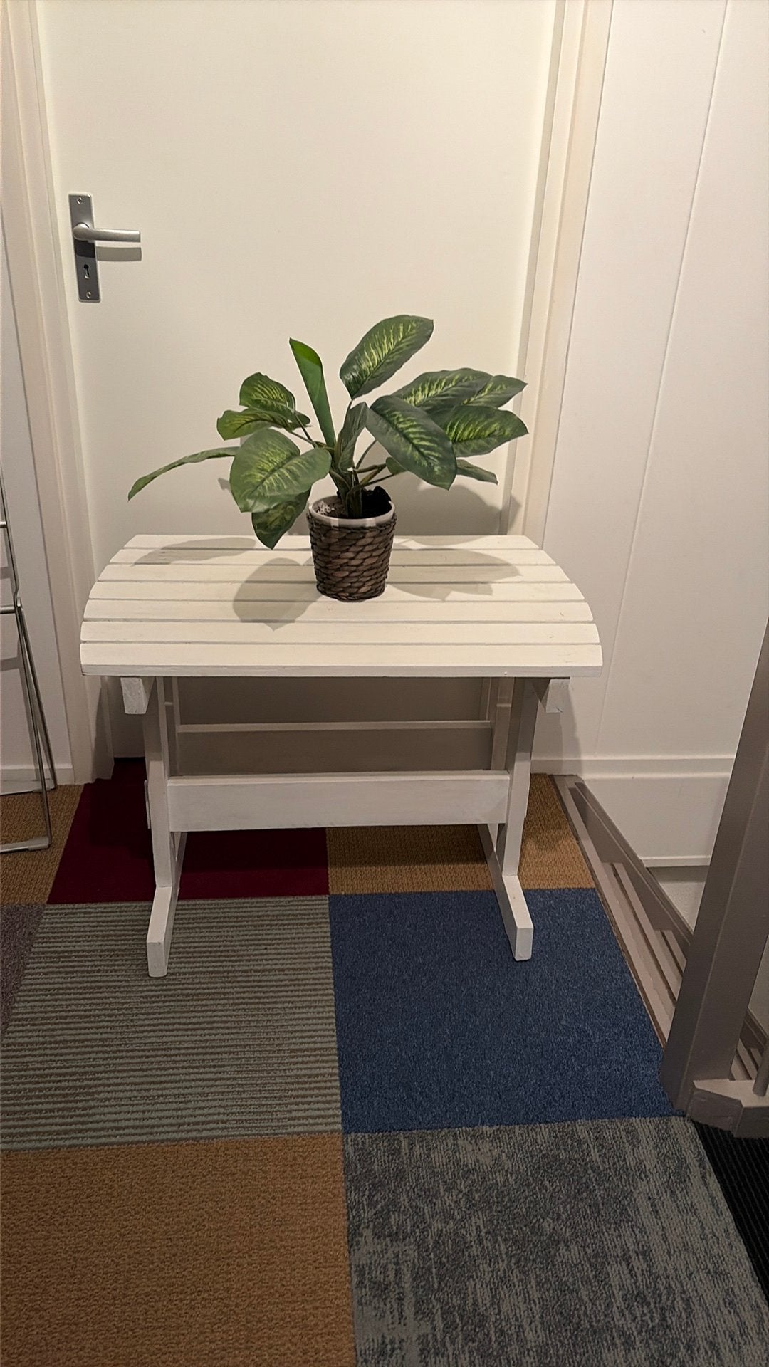 Leuk houten tafeltje, Ophalen, Zo goed als nieuw, Rechthoekig, Minder dan 55 cm