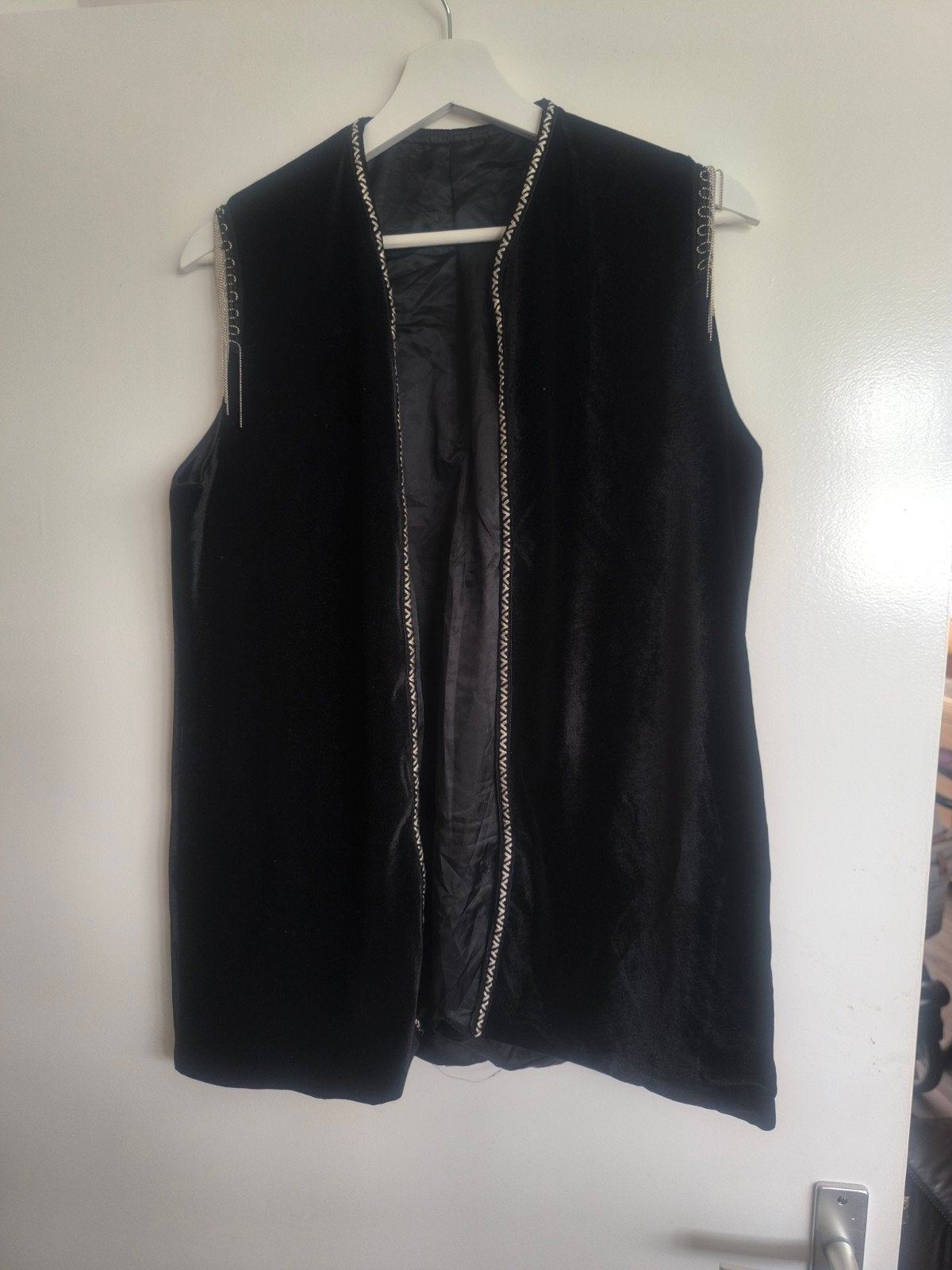 Zwart fluwelen vest met zilveren details, Maat 38/40 (M), Zwart, Ophalen of Verzenden, Onbekend