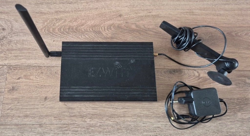 EZWiFi EzHotspot Extender V4 2.4G wifi versterker., Ophalen of Verzenden, Zo goed als nieuw
