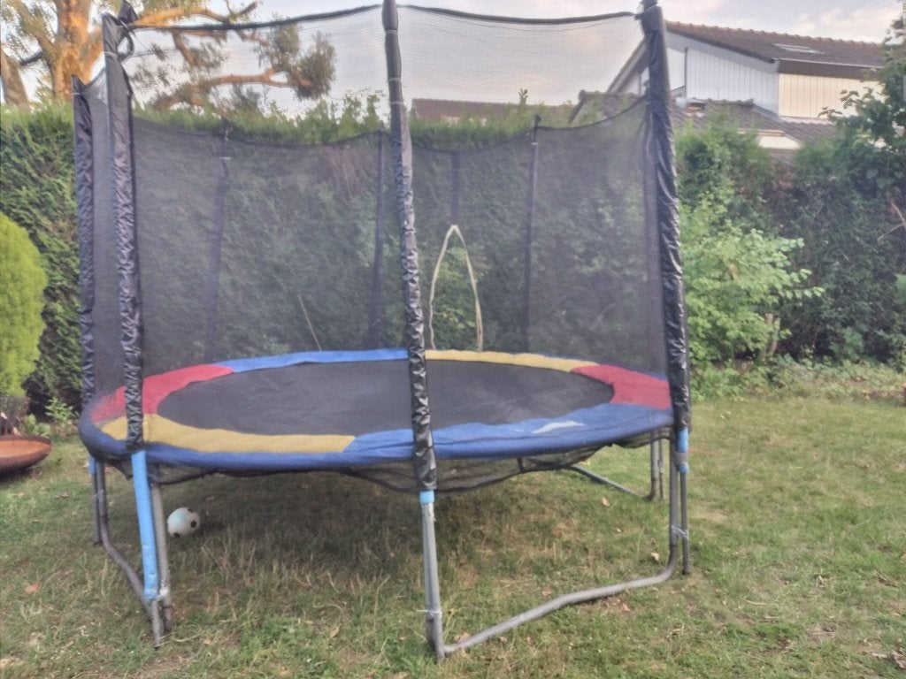 leuke ronde trampoline diameter 3 meter met valnet, Kinderen en Baby's, Speelgoed | Buiten | Trampolines, Ophalen, Gebruikt
