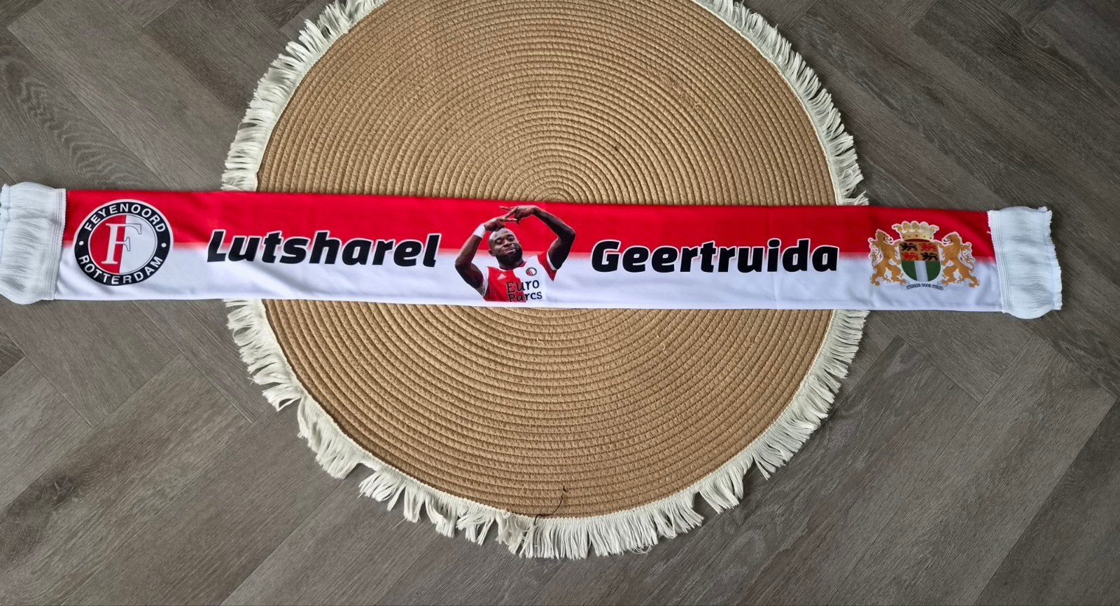 Feyenoord sjaal Lutsharel Geertruida - Nieuw, Ophalen of Verzenden, Nieuw, Clubaccessoires