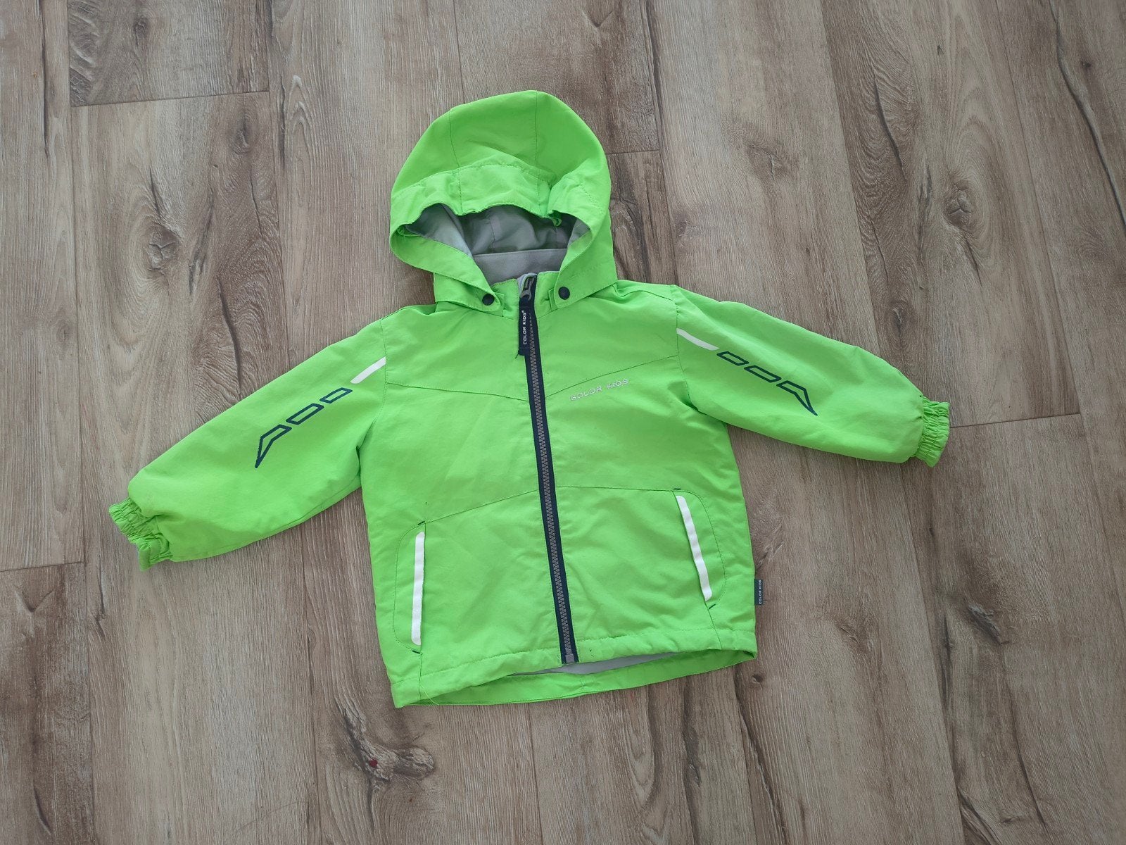 Mooie felgroene outdoor jas met capuchon Color Kids, 92-98., Kinderen en Baby's, Kinderkleding | Maat 92, Ophalen of Verzenden