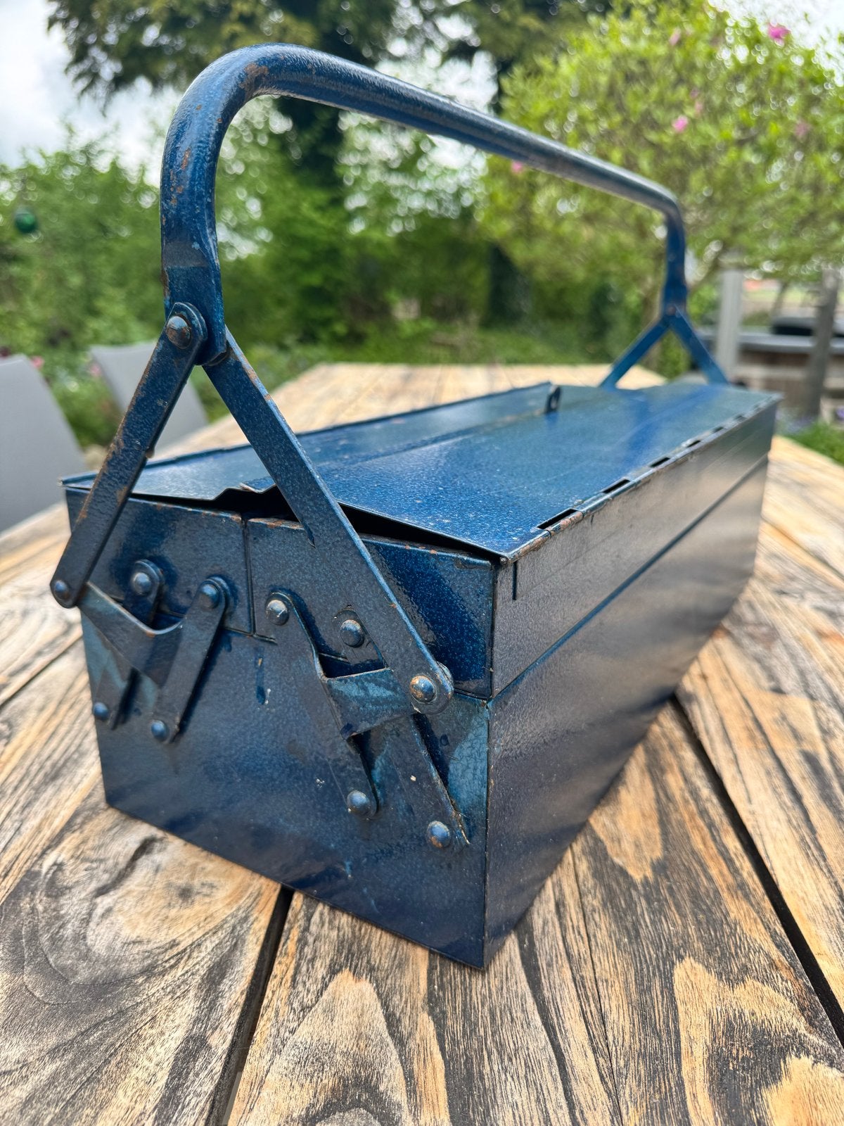 Vintage metalen gereedschapskist - opvallend blauw, Ophalen of Verzenden, Gebruikt