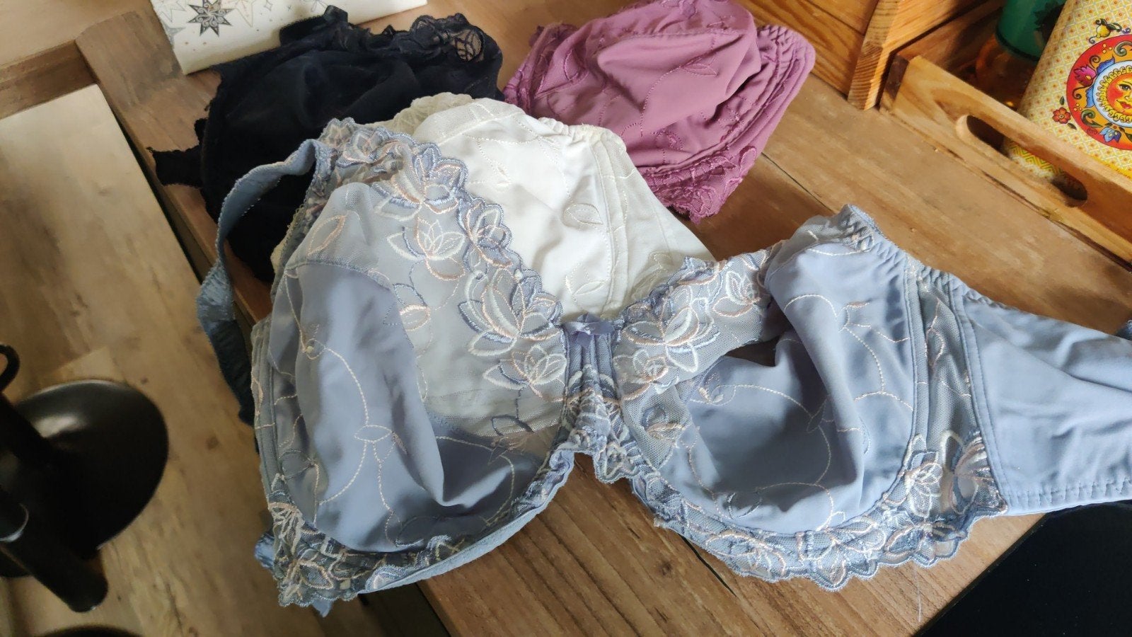 4 bh's, Kleding | Dames, Ondergoed en Lingerie, Hunkemöller, Ophalen of Verzenden, Meerkleurig, BH
