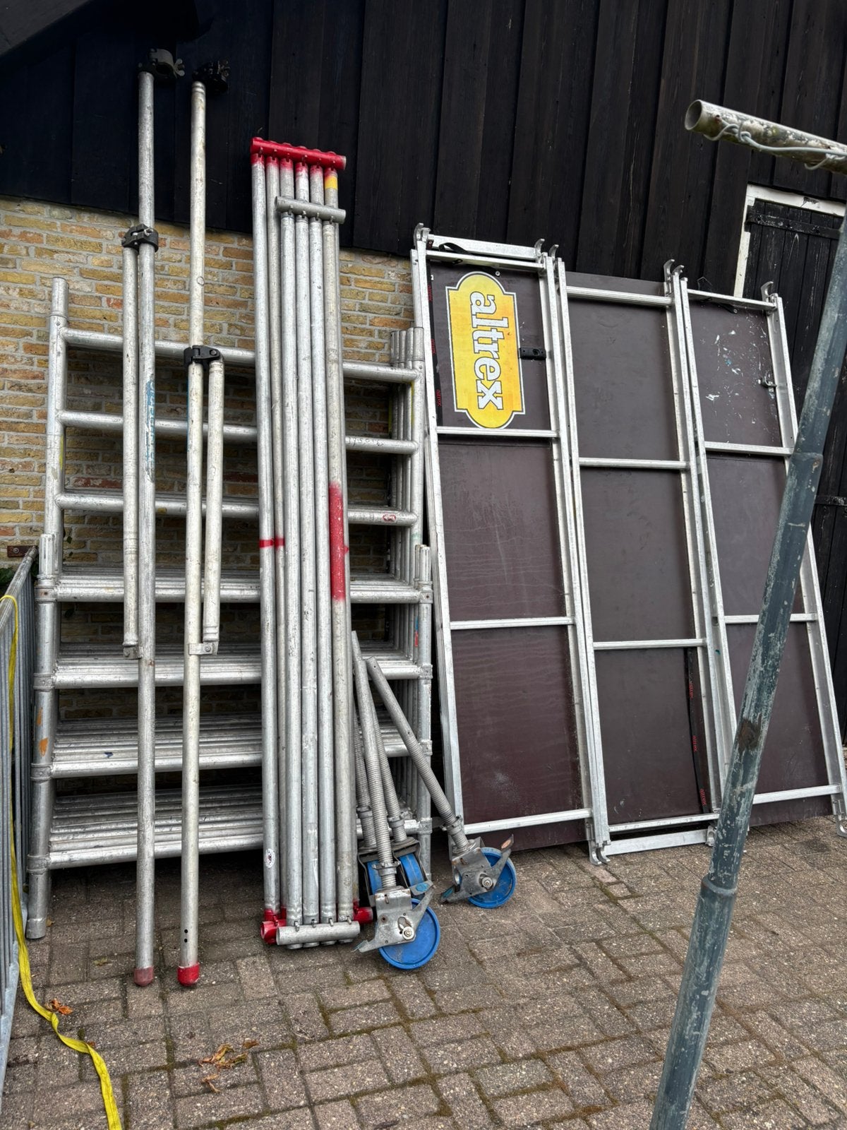 Te koop div rolsteigers 8.20 werkhoogte ., Ophalen of Verzenden, Zo goed als nieuw, Rolsteiger of Kamersteiger, 5 meter of hoger