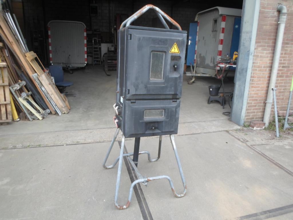 TE KOOP BOUWSTROOMKAST BOUWAANSLUITKAST BOUWMETERKAST, Ophalen, Gebruikt