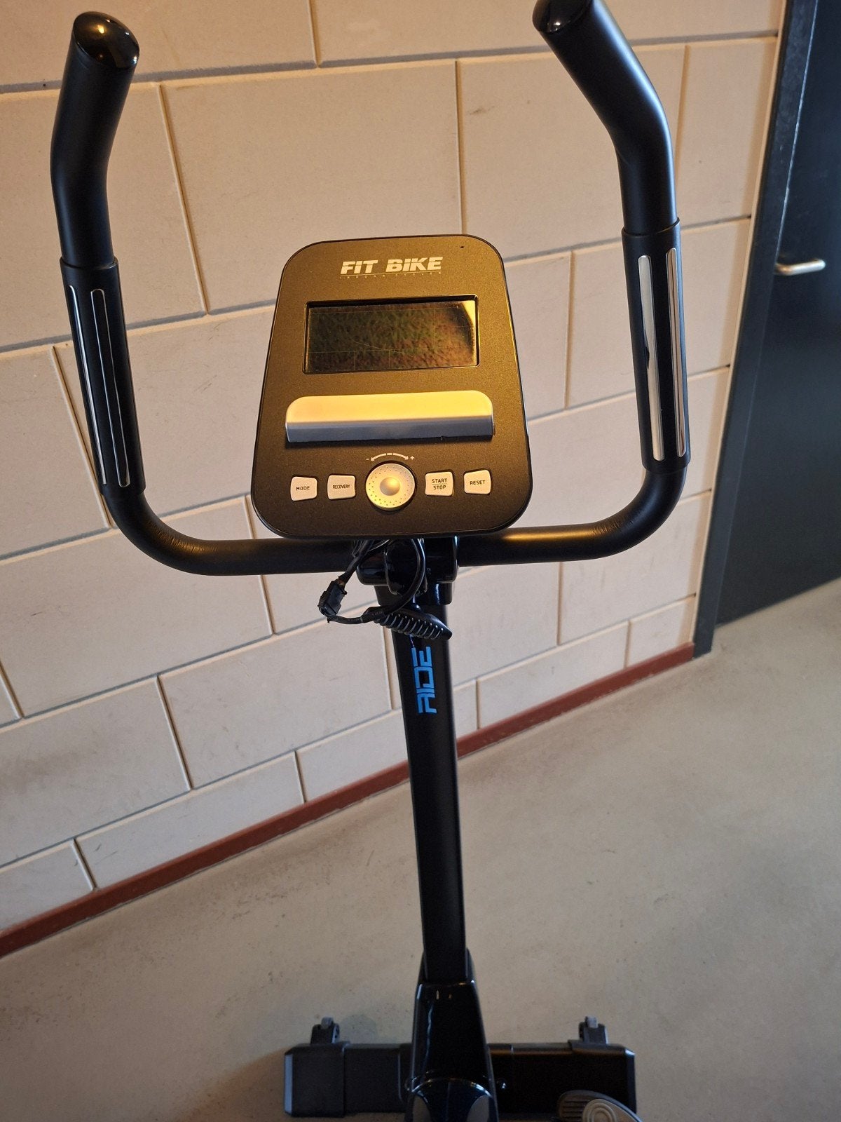 Hometrainer fit bike. 4 jaar oud. Prima in orde., Sport en Fitness, Fitnessapparatuur, Ophalen, Gebruikt, Hometrainer