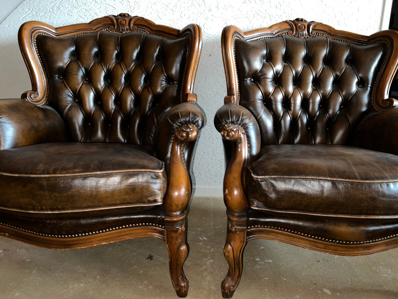 2 Chesterfield Barok Fauteuils in Leer, Ophalen