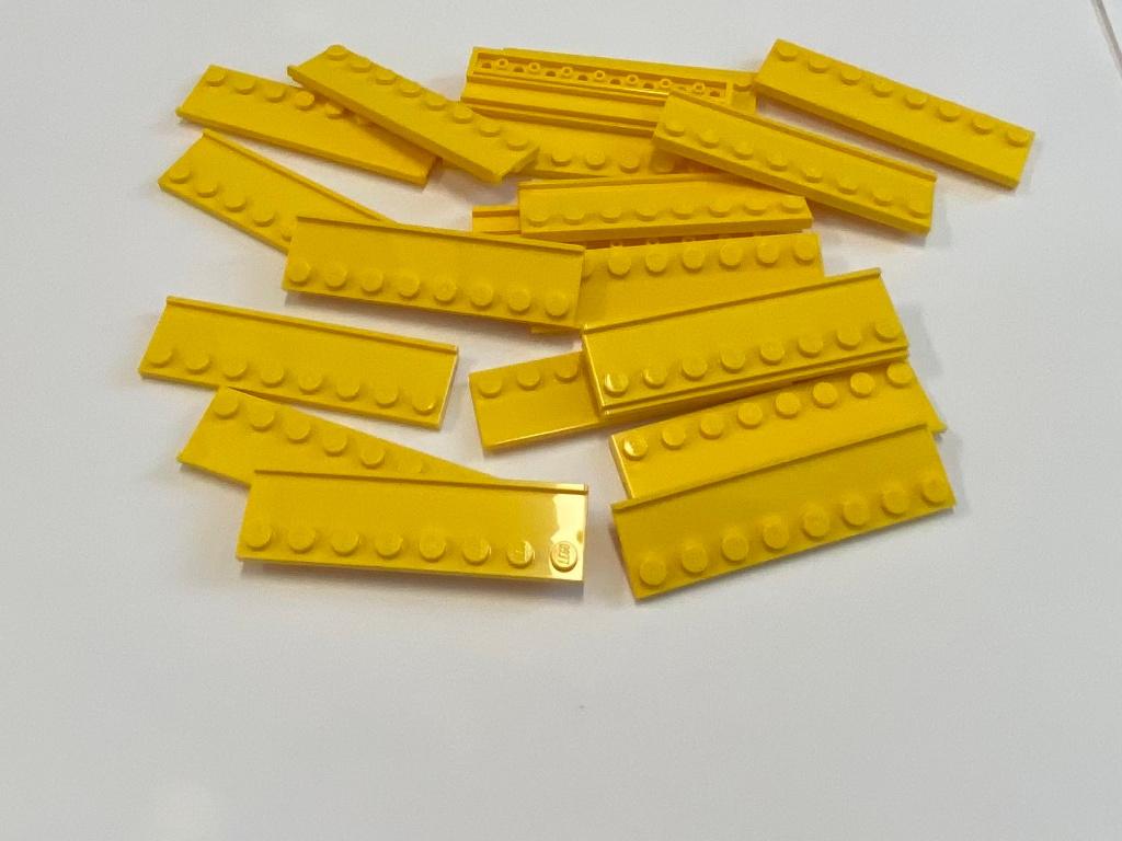 Partij 20x nieuwe 2x8 lego rail plaatjes in diverse kleuren, Overige thema's, Lego, Nieuw, Ophalen of Verzenden