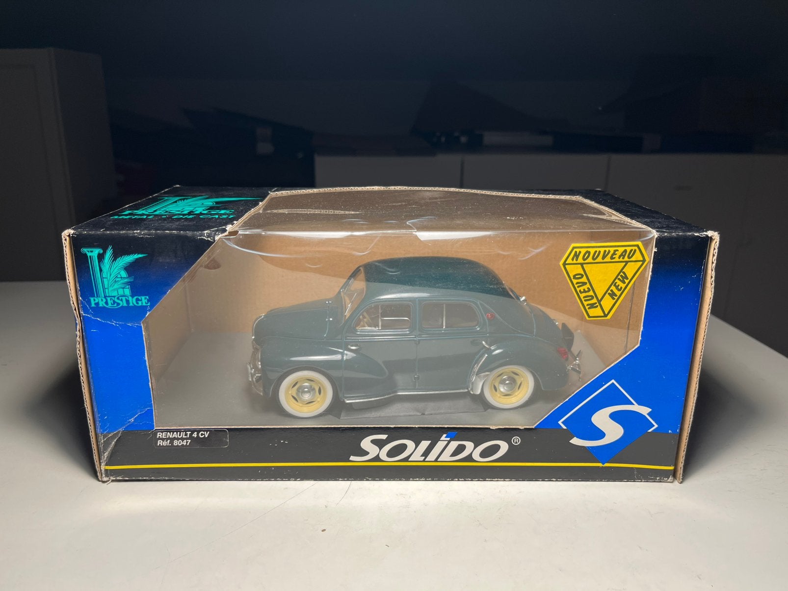 Solido - Renault 4CV - Schaal 1:18, Ophalen of Verzenden, Zo goed als nieuw, Solido