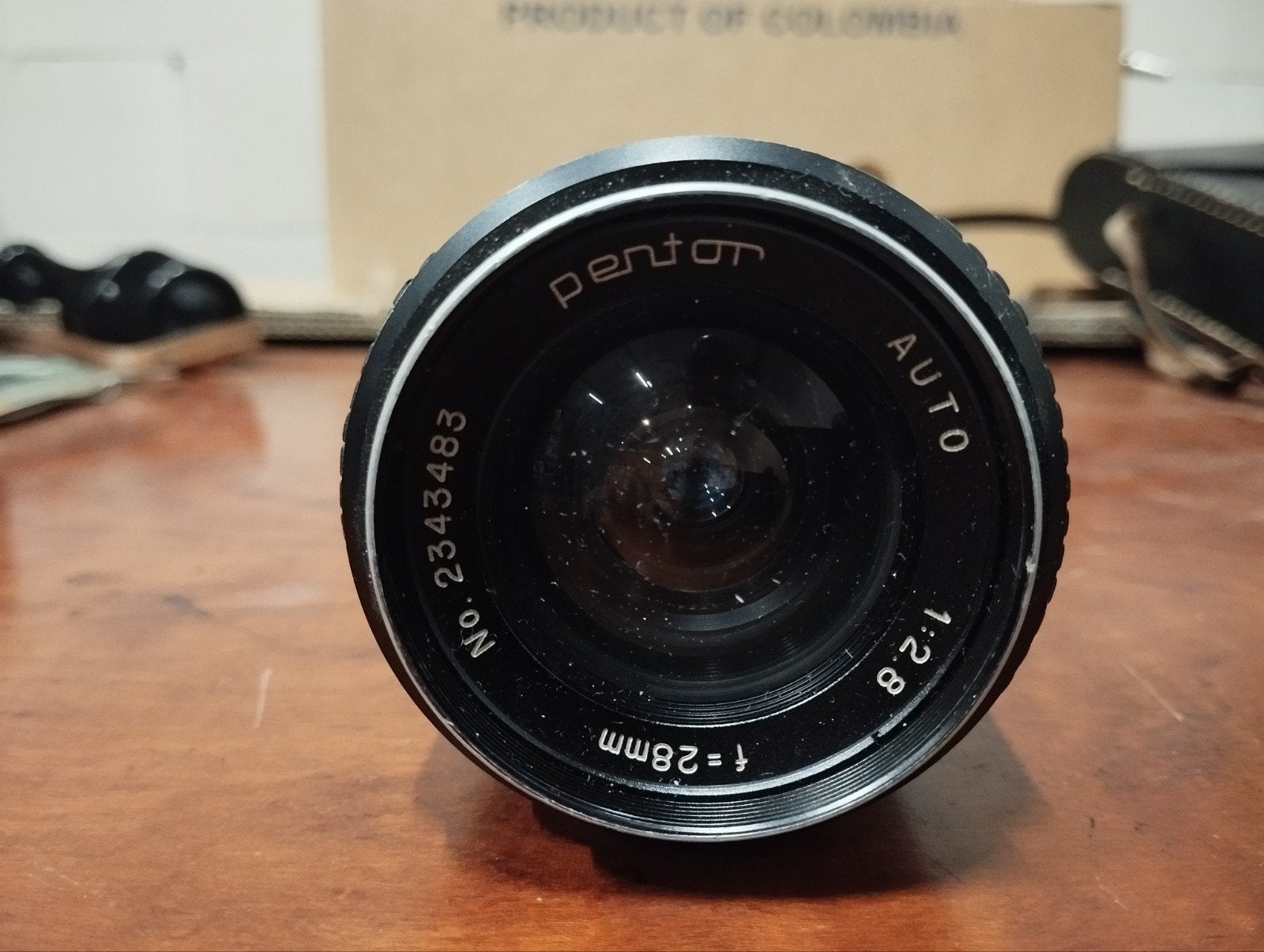 Set Pentor lenzen: 135mm f/2.8 en 28mm f/2.8 met doppen, Gebruikt, Overige typen, Ophalen of Verzenden, Lensdoppen