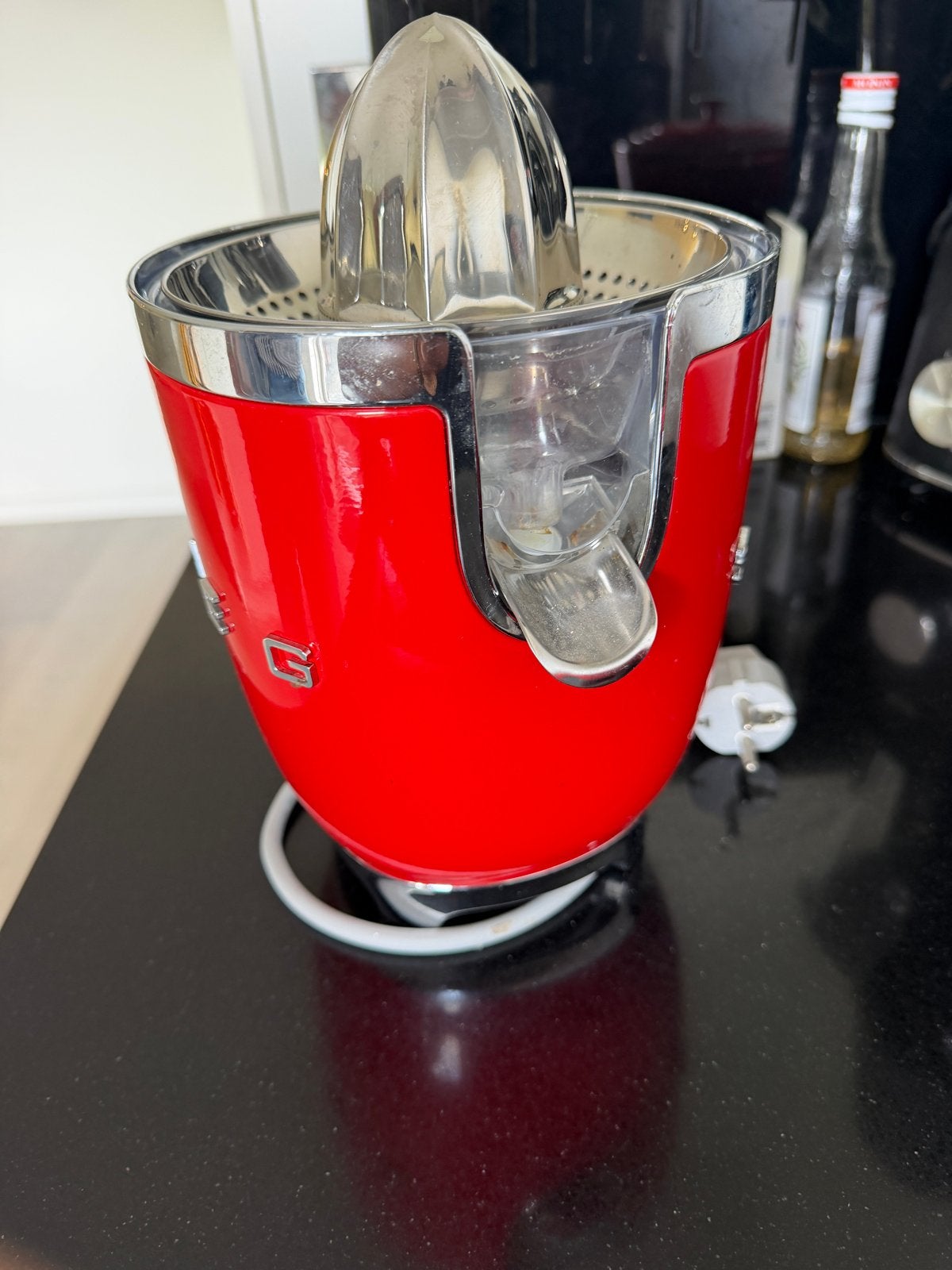 Smeg Citruspers Rood - Zo goed als nieuw, Ophalen, Zo goed als nieuw, Vaatwasserbestendig, Minder dan 1 liter