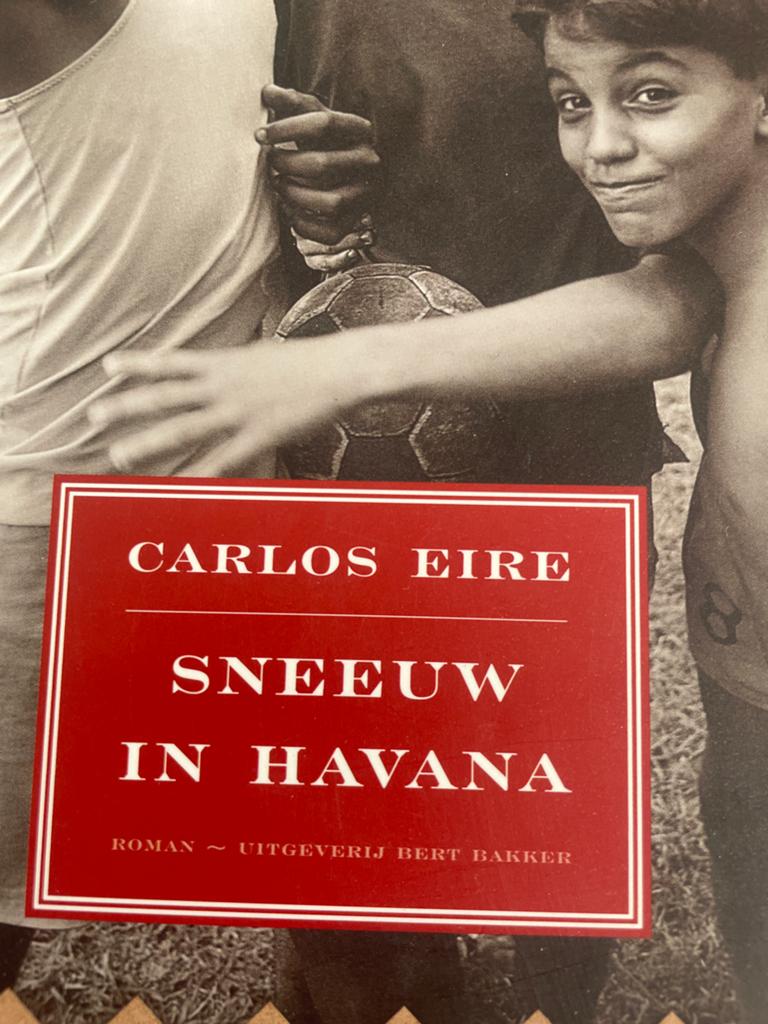 Carlos Eire - Sneeuw in Havana (Roman), Boeken, Ophalen of Verzenden, Zo goed als nieuw, Amerika