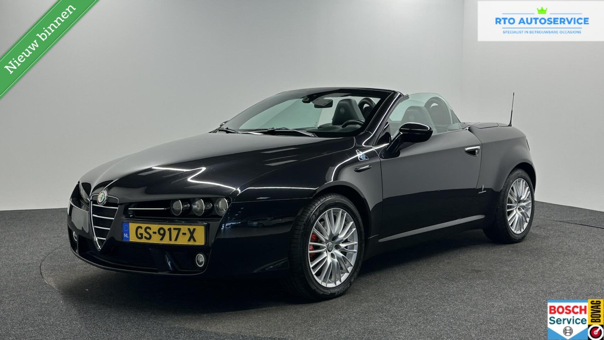 Alfa Romeo Spider 2.2 JTS CARPLAY NAVI LEER LM CRUISE ECC ST, Gebruikt, Zwart, 4 cilinders, 1505 kg