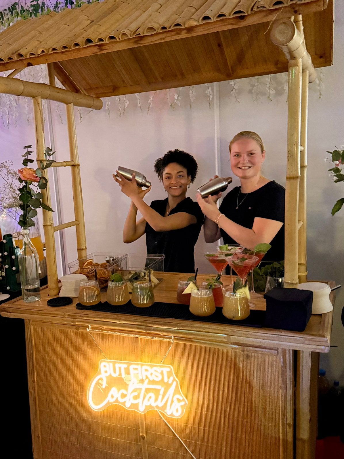 Cocktailshaker / bartender te huur voor feesten en partijen, Ophalen of Verzenden, Zo goed als nieuw