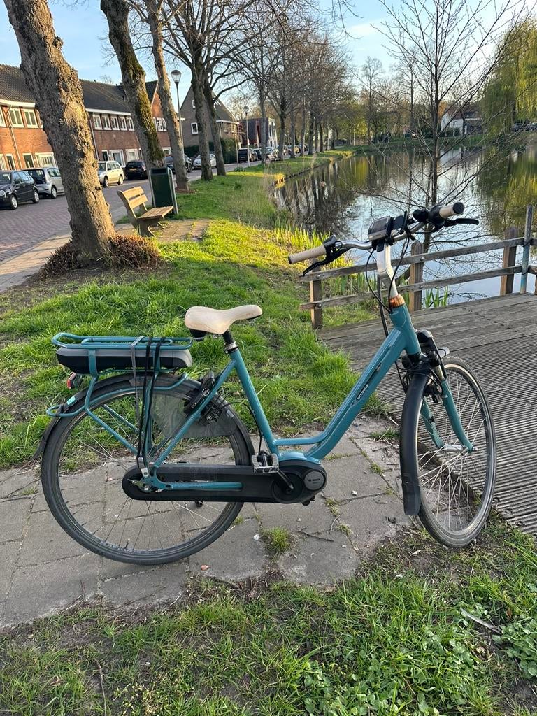 Batavus Elektrische fiets blauwe kleur bosch active line, Fietsen en Brommers, Ophalen, Zo goed als nieuw, Batavus