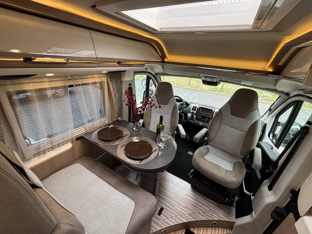 Carthago Malibu Van 640 ENKELE BEDDEN 9T AUTOMAAT 18'INCH, Caravans en Kamperen, Campers, Automaat, Ringverwarming, Fiat, Tot en met 2