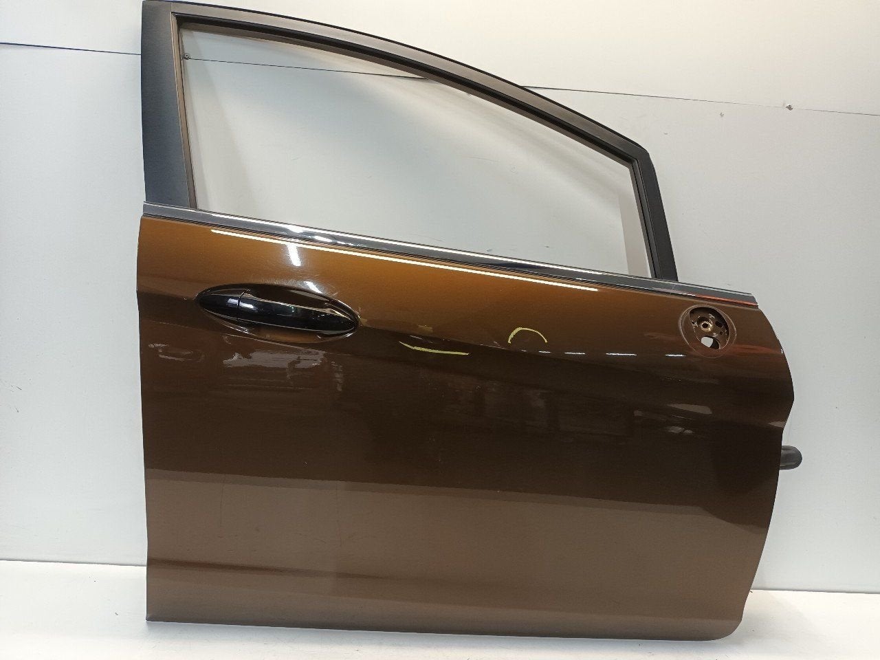 Portier rechts voor Ford Fiesta, Auto-onderdelen, Onderdelen@venauto.nl, Van der Ven Autorecycling B.V., Gebruikt, Ettenseweg 76, 4706 PB Roosendaal, The Netherlands