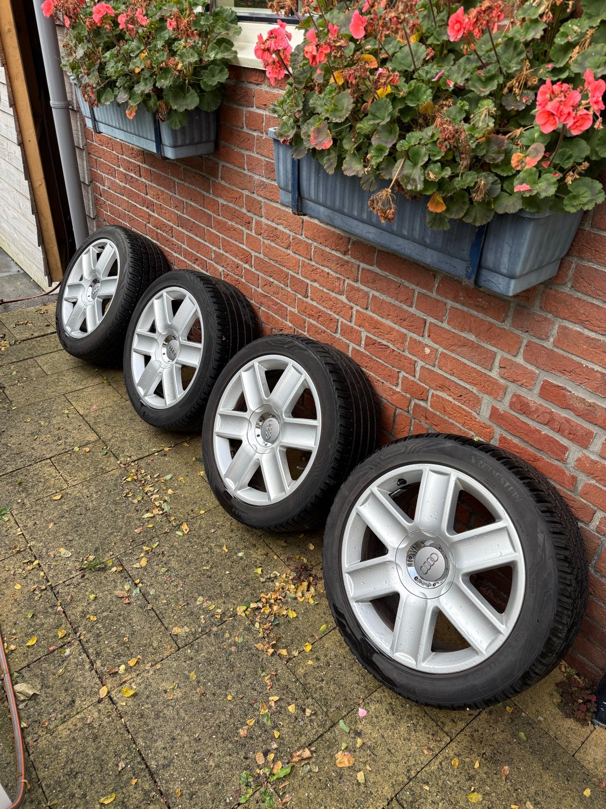 Audi velgen met Vredestein all season banden 225/45-17, Auto-onderdelen, Ophalen, Gebruikt, 16 inch, Banden en Velgen