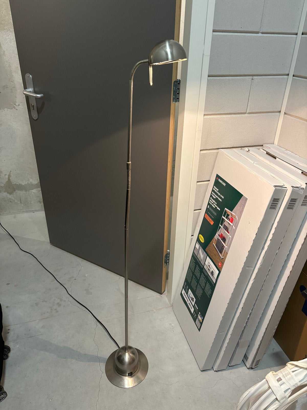 Moderne leeslamp/vloerlamp, metaal, verstelbaar, Huis en Inrichting, Lampen | Vloerlampen, Ophalen, Gebruikt, E27 (groot), Metaal
