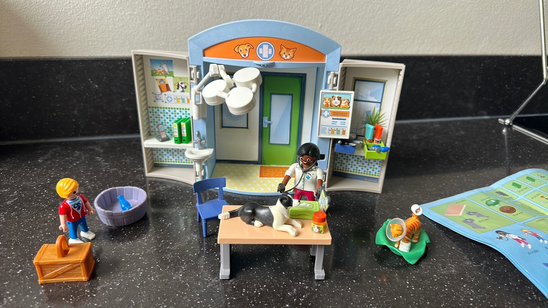 Playmobil 70309 Speelbox met dierenarts, Ophalen of Verzenden, Gebruikt, Complete set