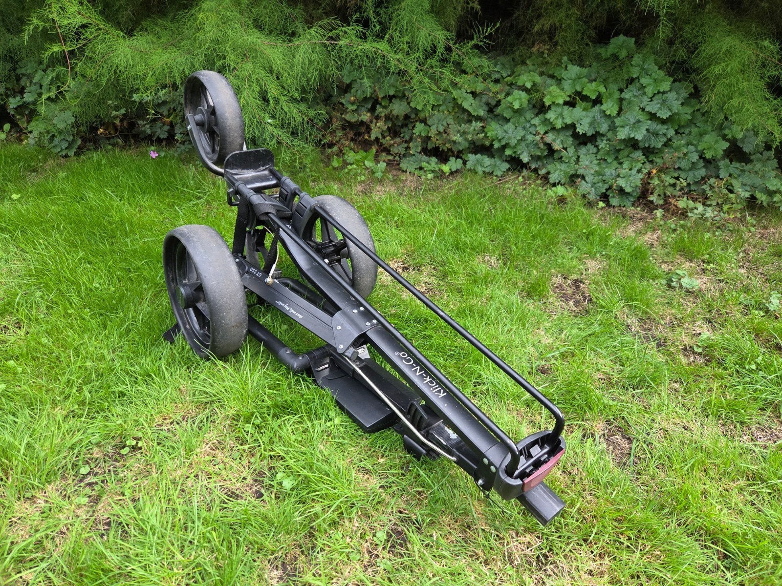 Golftrolley 3 wielen,metnotitiehouder,merk Klick-N-Go, zwart, Ophalen, Gebruikt, Golfkar, Overige merken