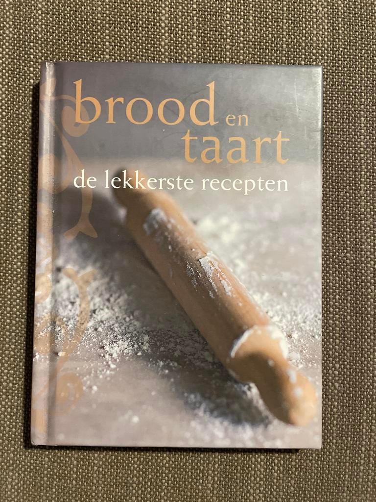 Leanne Kitchen - Brood en taart, Ophalen of Verzenden, Zo goed als nieuw, Leanne Kitchen, Taart, Gebak en Desserts