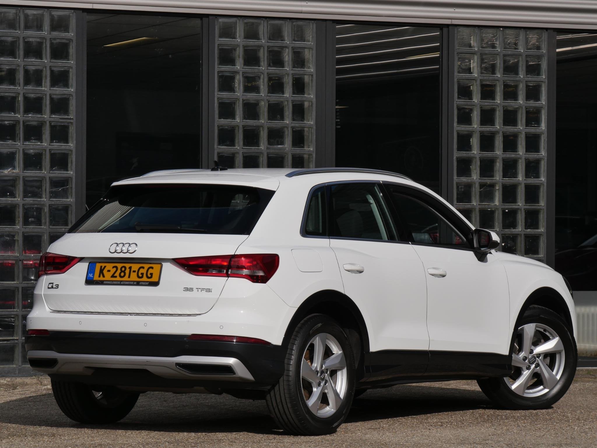 Foto 2 van Audi Q3 35TFSi BUSINESS ED/ ADAPTIVE CRUISE/ CARPLAY/ STOELV