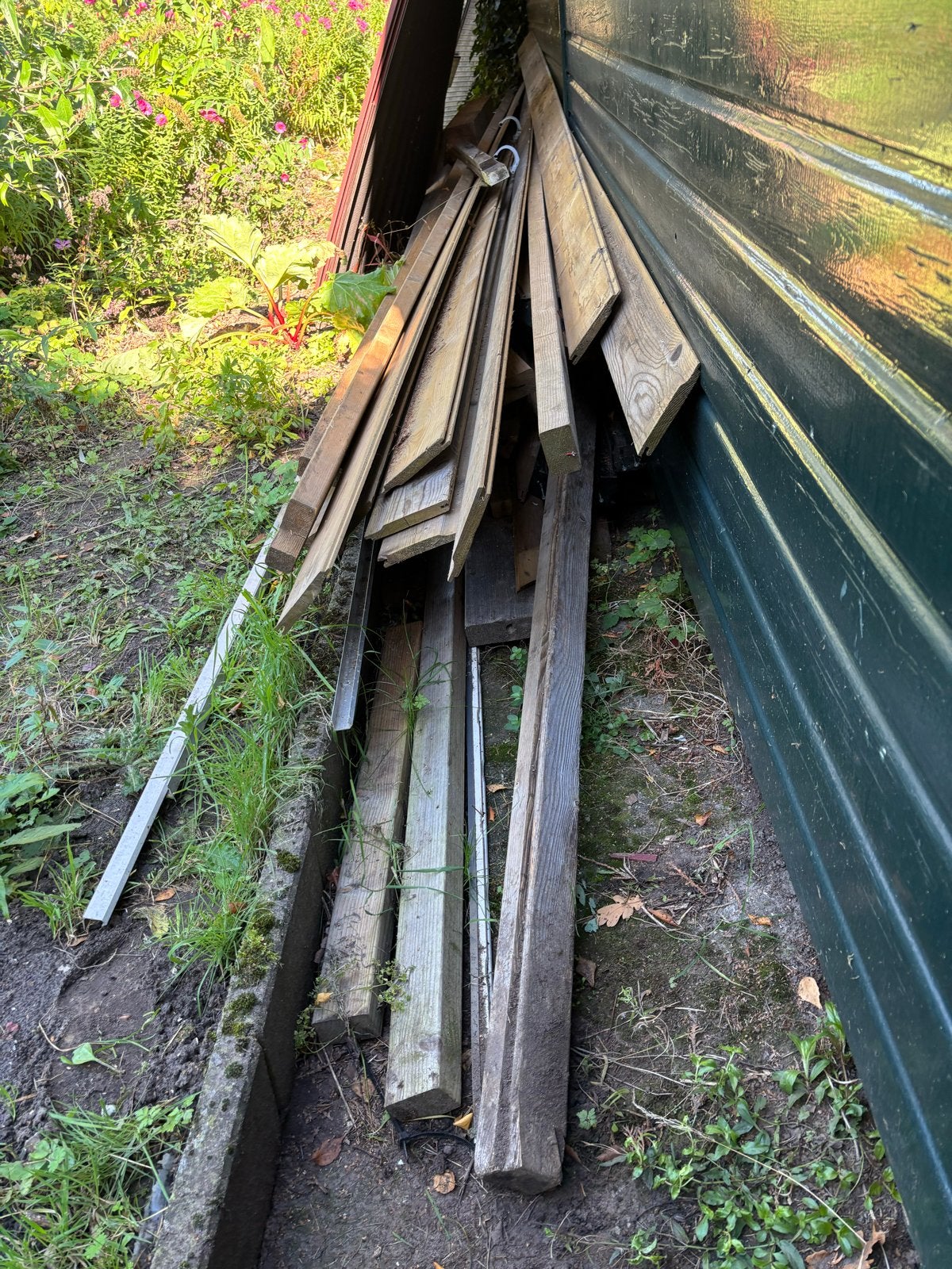 Partij hout:planken, balken, diverse lengtes  bieden, Ophalen, Zo goed als nieuw, 300 cm of meer, Balk