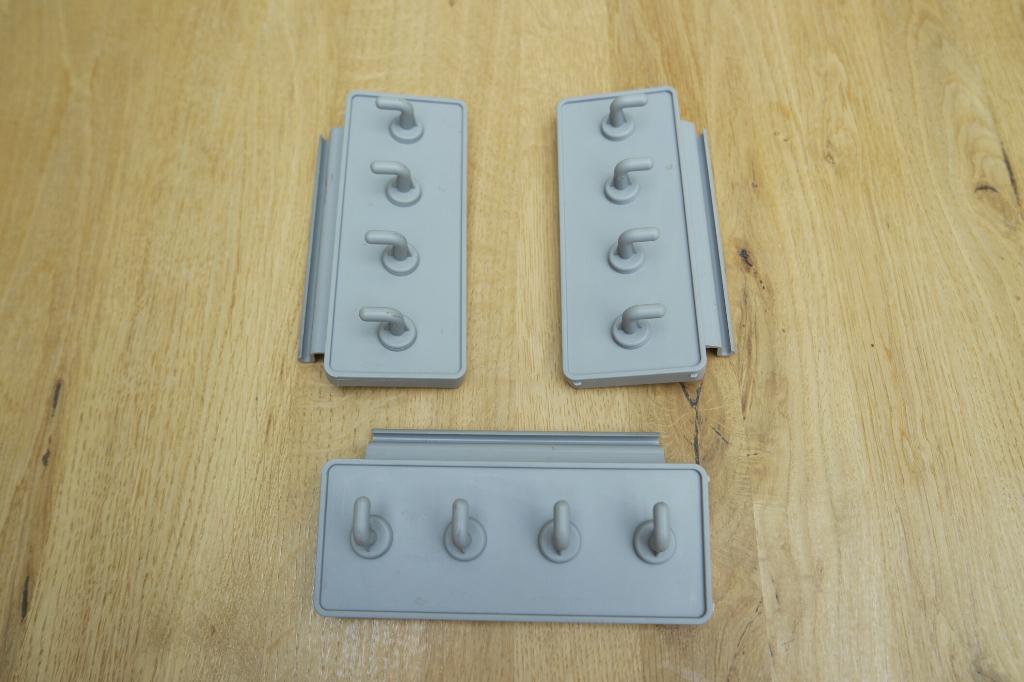 3 rekjes met haken voor caravan rail buiten, Caravans en Kamperen, Caravan accessoires, Ophalen of Verzenden, Gebruikt