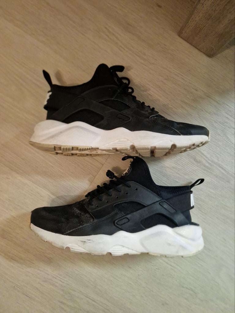 Nike Huarache Zwart EU 44.5, Zwart, Nike, Ophalen of Verzenden, Sneakers of Gympen