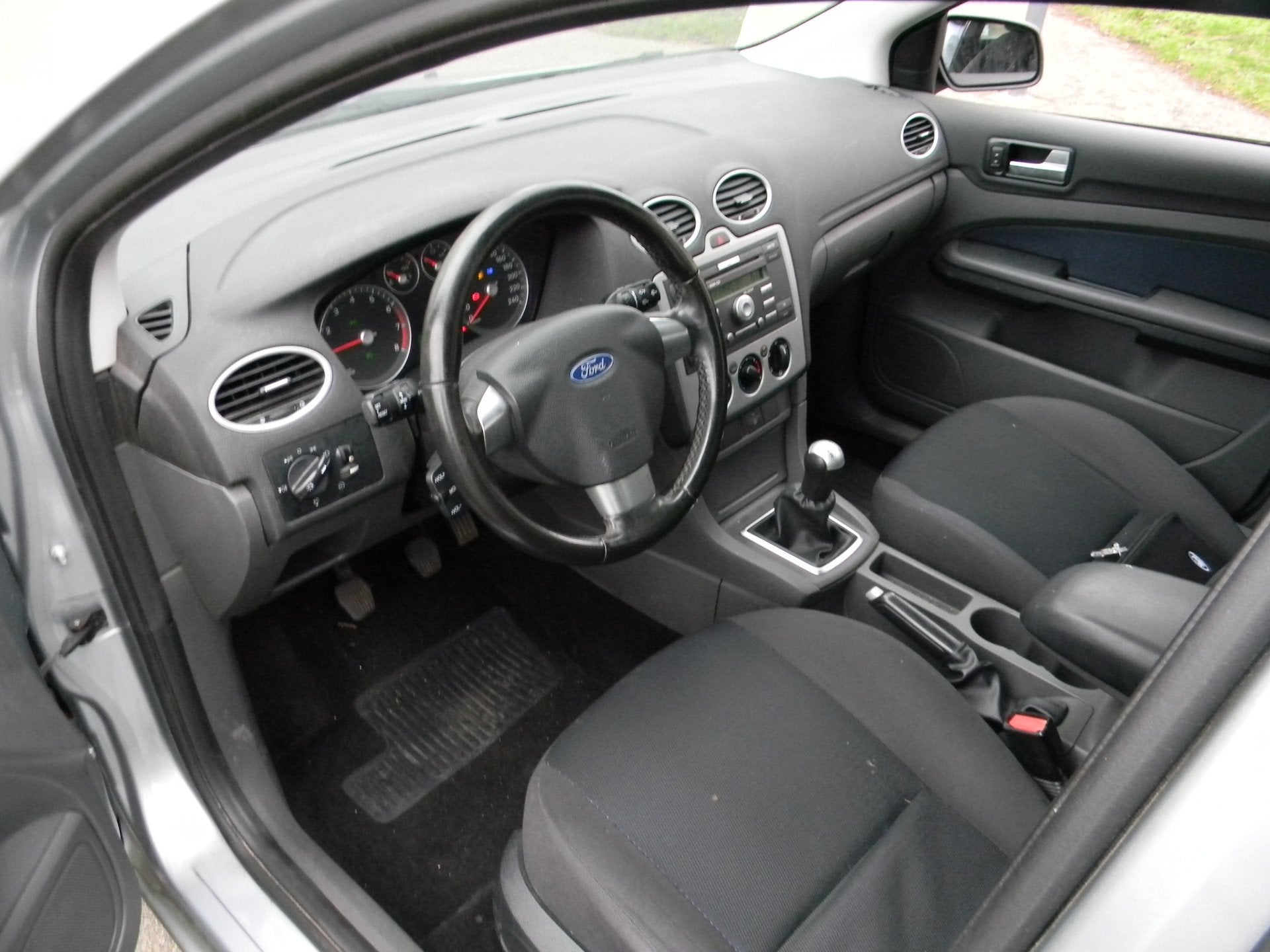 Ford FOCUS Wagon 1.6-16V VAKANTIEKLAAR (bj 2005), Auto's, 1596 cc, Gebruikt, 4 cilinders, 635 kg