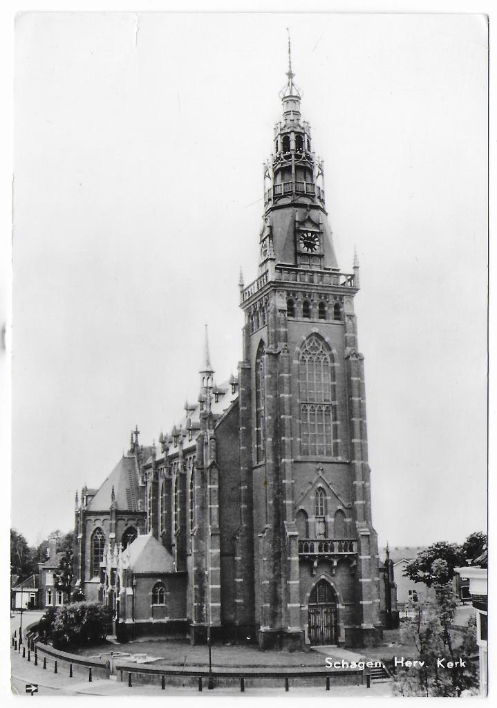 Schagen Herv Kerk Ongelopen Ansichtkaart ( B4595), Ophalen of Verzenden, 1960 tot 1980, Gelopen