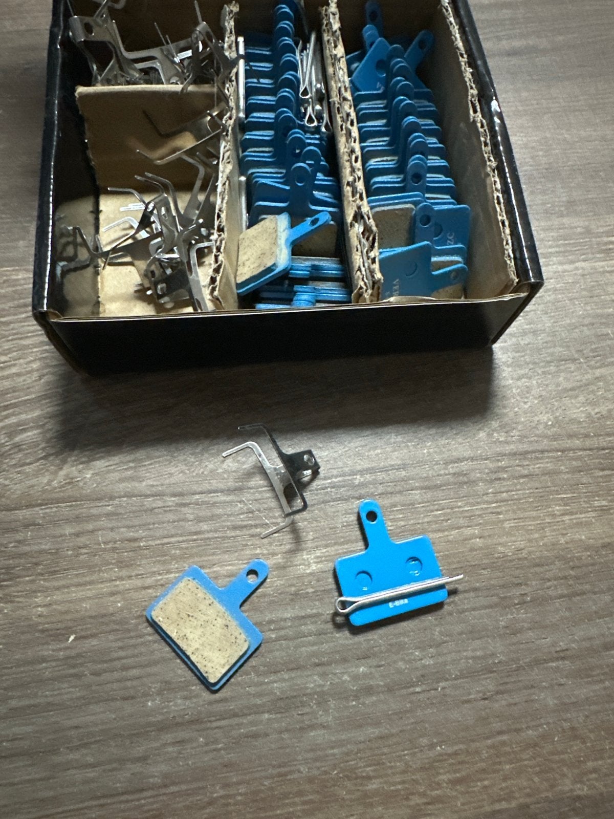 Nieuwe blauwe remblokken voor Fatbike, Ophalen of Verzenden, Nieuw, Fatbike, Remmen