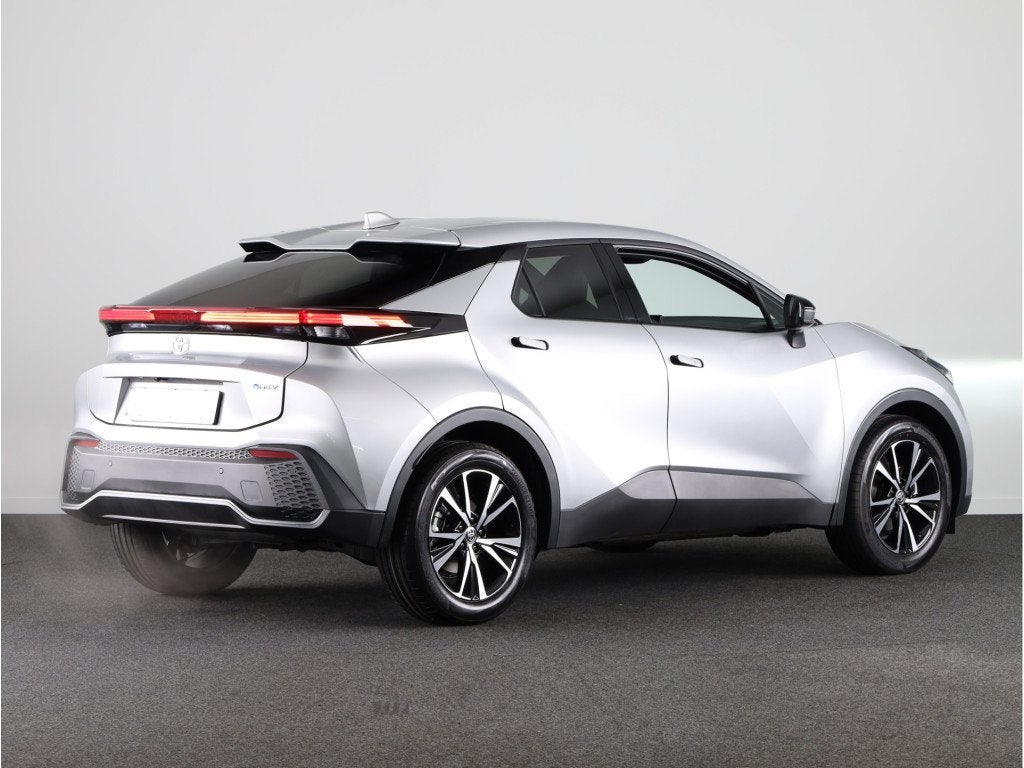Toyota C-HR 1.8 Hybrid 140 Dynamic *Uit voorraad leverbaar*, Stof, Zwart, 4 cilinders, Bedrijf