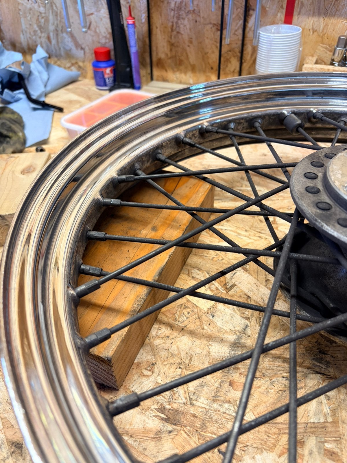 Zeer Nette Set Originele Spaakvelgen Harley-Davidson FXRS, Ophalen, Gebruikt
