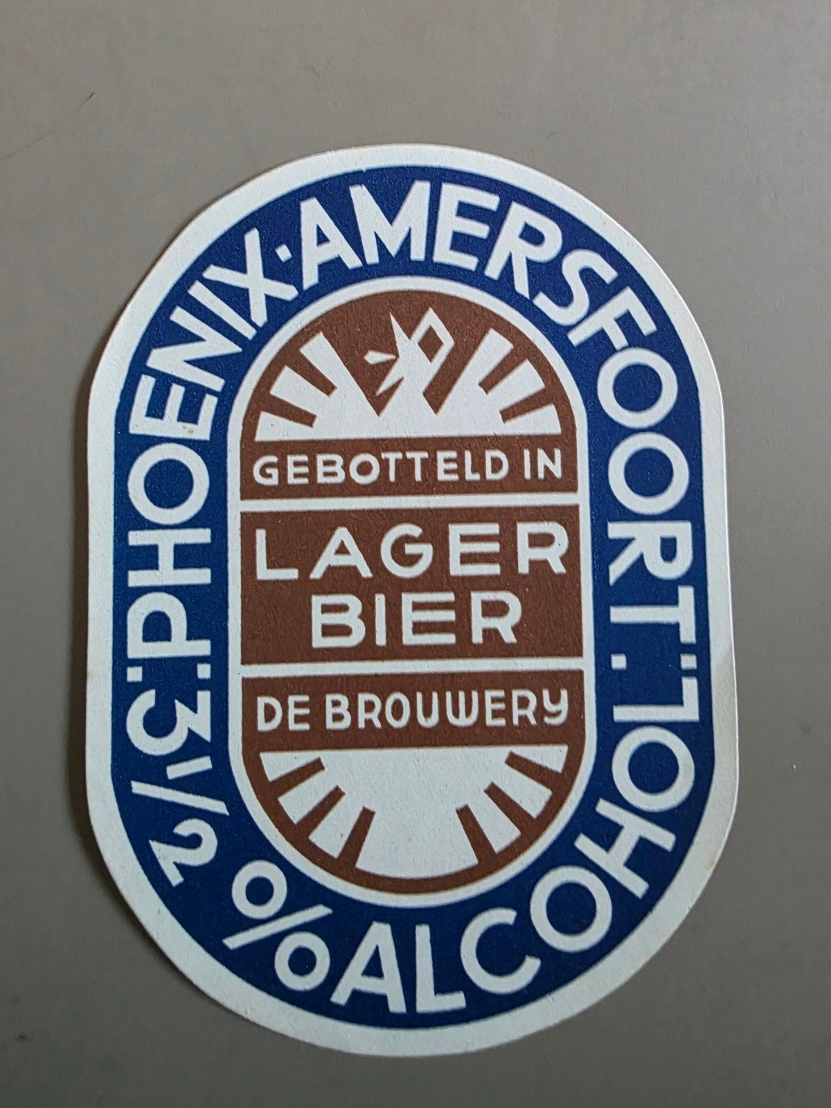 113) ORIGINEEL ETIKET BROUWERIJ PHOENIX AMERSFOORT- DE KOO, Verzamelen, Verzenden, Zo goed als nieuw, Overige typen, Overige merken